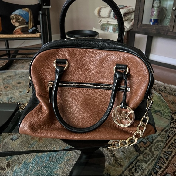 Michael Kors Leather Handbag - Picture 2 of 8